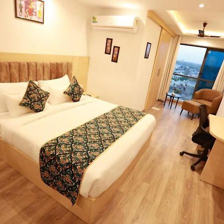 Diona Anukampa Suite With Pool Divisione di Divisione di Jaipur Esterno foto